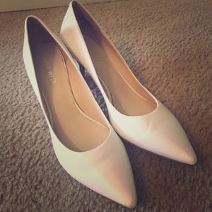 Nine West white kitten heel